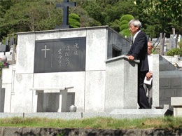 墓前礼拝