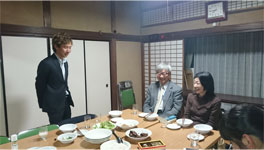 青年会で送別会